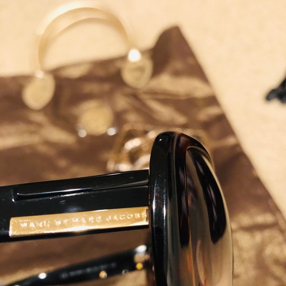 Marc Jacobs Sunglasses bundle - Picture 2 of 7